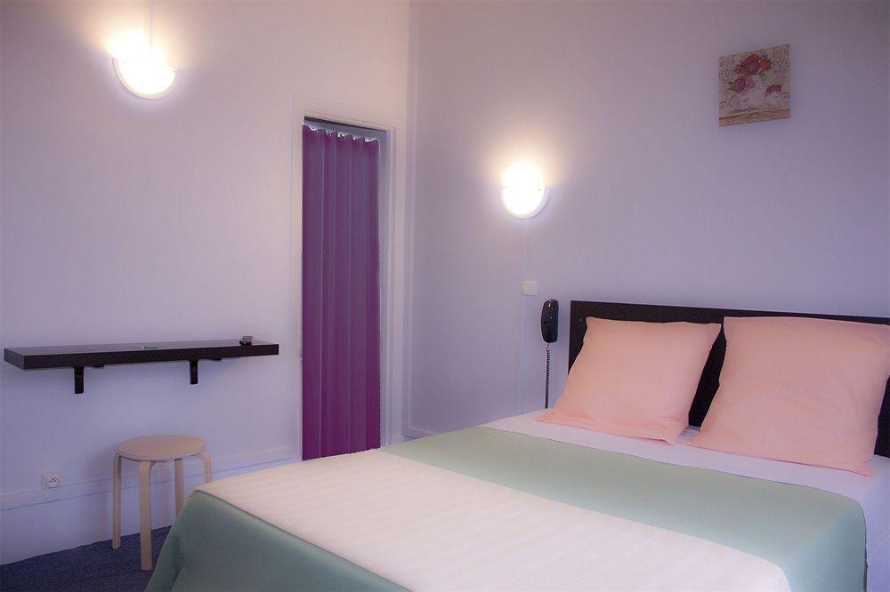 Hotel Bien-Etre ปารีส ภายนอก รูปภาพ