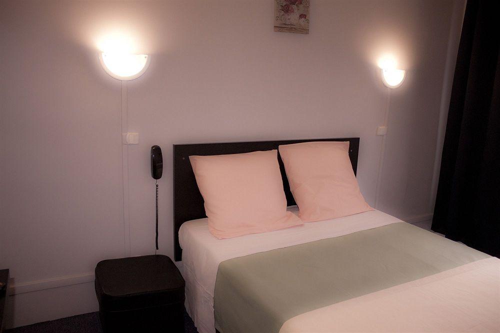 Hotel Bien-Etre ปารีส ภายนอก รูปภาพ